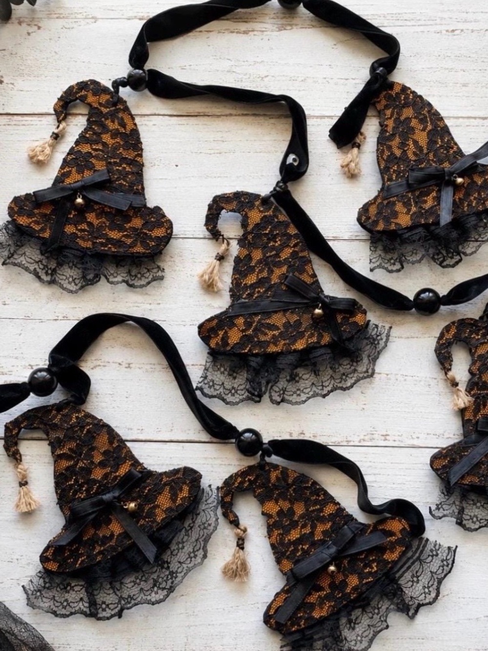 Black & Orange Witch Hat Garland